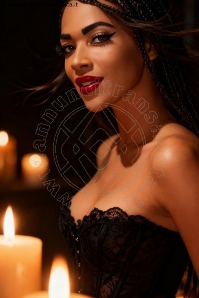 Foto Mariah Massage  Incontri Transescort Brindisi